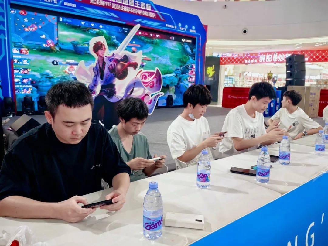 JDG 3-1 BLG：春决复刻JDG展现强大实力战胜BLG获得MSI冠军